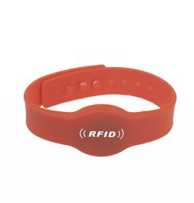 Pulsera con hebilla en relieve de silicona RFID