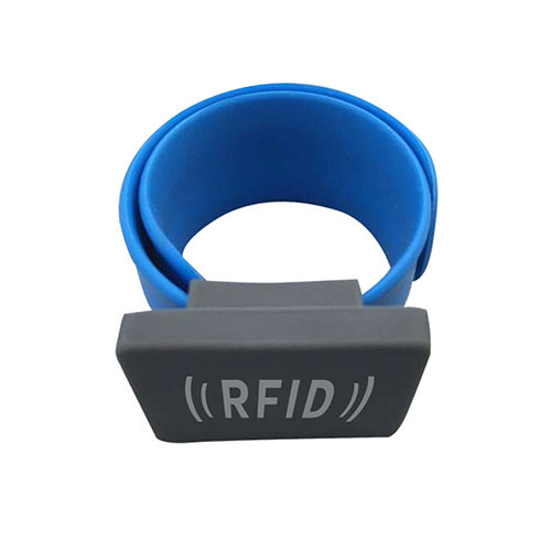 Tarjeta RFID para parque de atracciones acuático Tarjeta de pulsera Tarjeta de pulsera de silicona inteligente La tarjeta de bloqueo puede imprimir letras 3